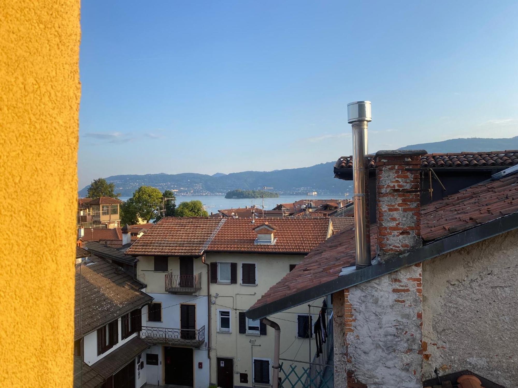 Penthouse Federico With Lake View - Residenza Silvana Verbania Exterior foto